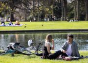 Warmer weather on the way for Victoria, but farmers face another challenging season
